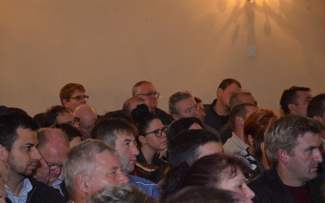 IV. pályázati körrel kapcsolatos tájékoztató lakossági fórum Magyarkanizsán (képek)
