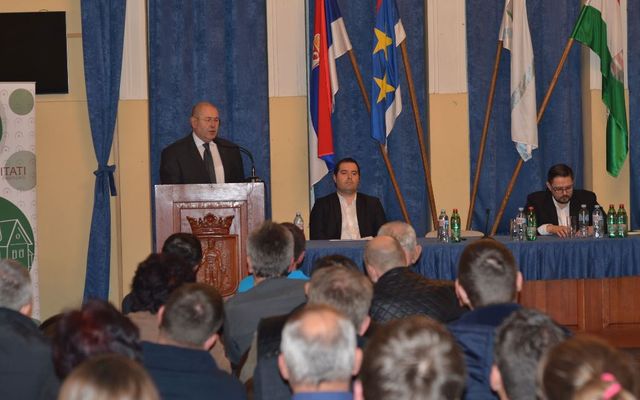 Lakossági fórum Magyarkanizsán (képek)
