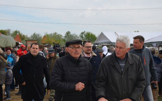 Bemutatkoztak a nyertes pályázók Magyarkanizsán (képek)
