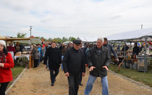 Bemutatkoztak a nyertes pályázók Magyarkanizsán (képek)