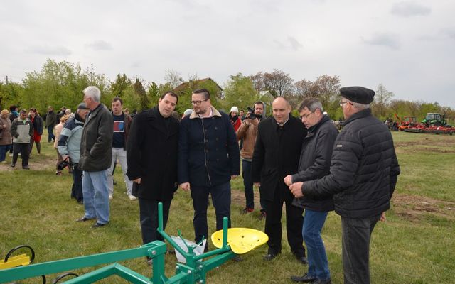 Bemutatkoztak a nyertes pályázók Magyarkanizsán (képek)