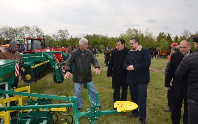 Bemutatkoztak a nyertes pályázók Magyarkanizsán (képek)