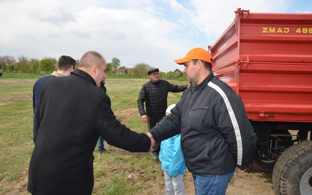 Bemutatkoztak a nyertes pályázók Magyarkanizsán (képek)