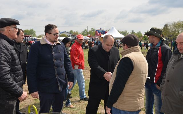 Bemutatkoztak a nyertes pályázók Magyarkanizsán (képek)