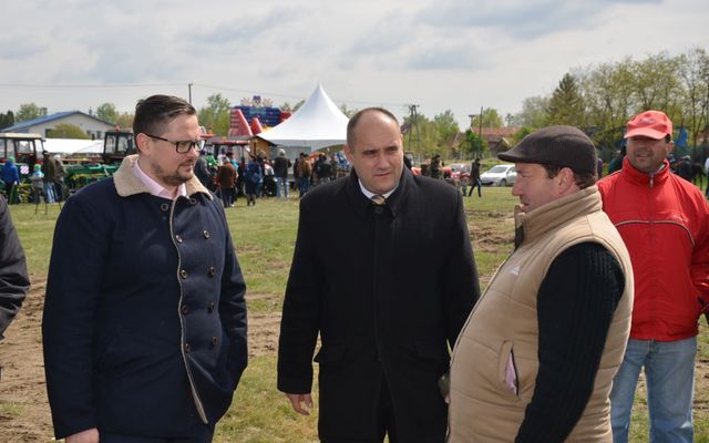 Bemutatkoztak a nyertes pályázók Magyarkanizsán (képek)