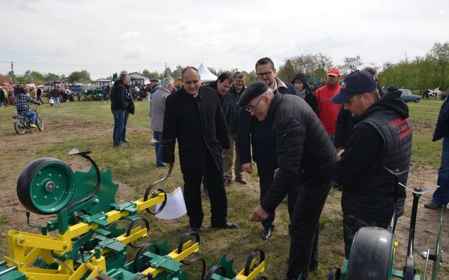 Bemutatkoztak a nyertes pályázók Magyarkanizsán (képek)