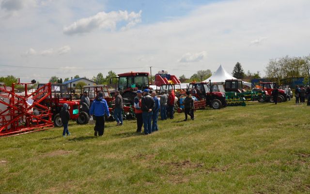 Bemutatkoztak a nyertes pályázók Magyarkanizsán (képek)