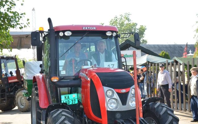 A Prosperitati Alapítvány nyertes pályázói is bemutatkoztak a X. Traktorfesztiválon (képek)