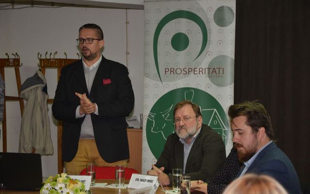 Közvitán az idegenforgalmi stratégia – Magyarkanizsa (képek)