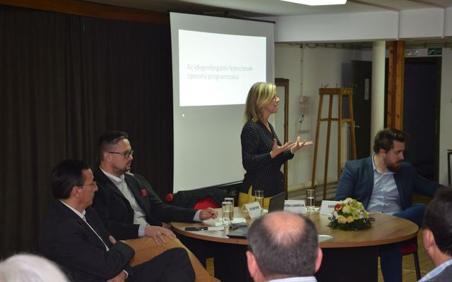 Közvitán az idegenforgalmi stratégia – Magyarkanizsa (képek)