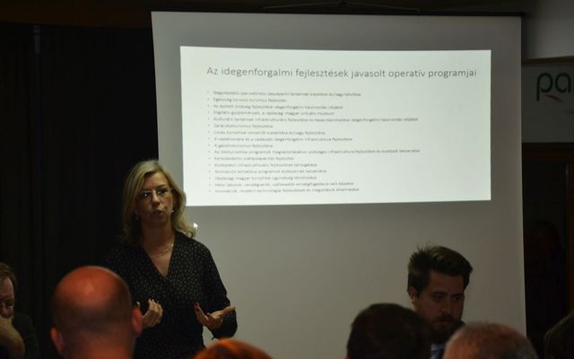 Közvitán az idegenforgalmi stratégia – Magyarkanizsa (képek)