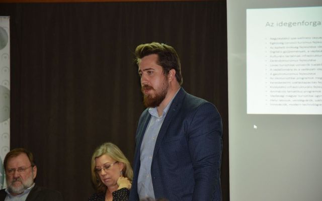Közvitán az idegenforgalmi stratégia – Magyarkanizsa (képek)