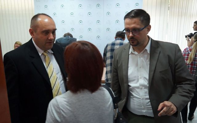 Szerződésaláírás méhekre és tenyészállatokra (képek)