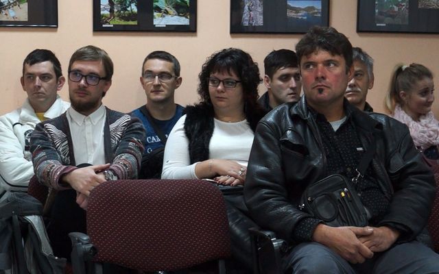 Szerződésaláírás a Pályakezdők vállalkozóvá válásának támogatására – START UP kiírt pályázat kapcsán (képek)