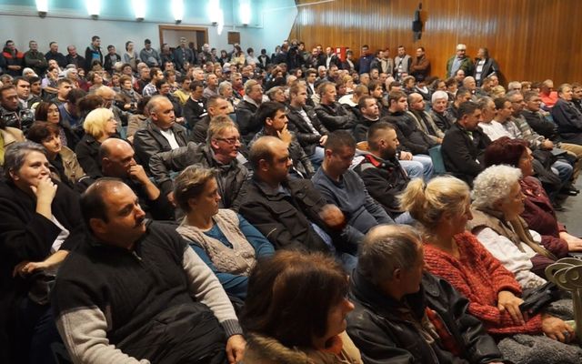 Szerződésaláírás a nyertes pályázókkal (képek)