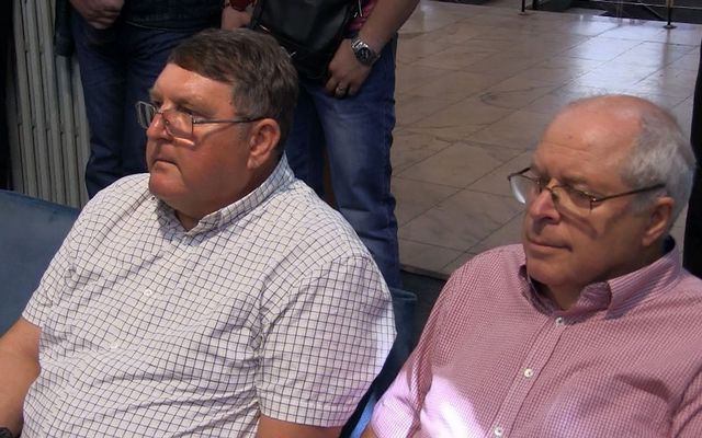 Szerződésaláírás az egyéni vállalkozók, illetve a mikro- és kisvállalkozások eszközbeszerzésére kiírt pályázat nyerteseivel