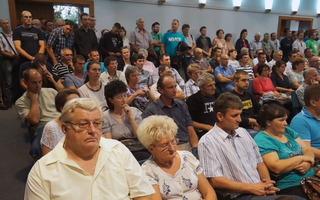 Szerződésaláírás a nyertes pályázókkal (képek)