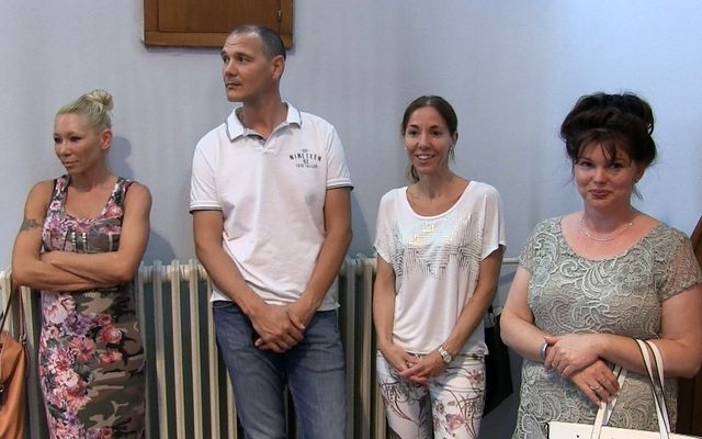 Szerződésaláírás az egyéni vállalkozók, illetve a mikro- és kisvállalkozások eszközbeszerzésére kiírt pályázat nyerteseivel