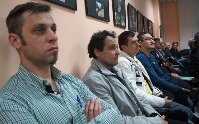 Szerződésaláírás a Pályakezdők vállalkozóvá válásának támogatására – START UP kiírt pályázat kapcsán (képek)