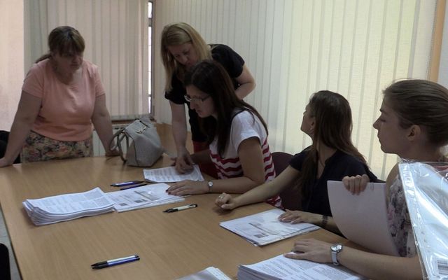 Szabadkán a Prosperitati Alapítvány házvásárlási pályázatának sikeres pályázóival aláírták a szerződéseket