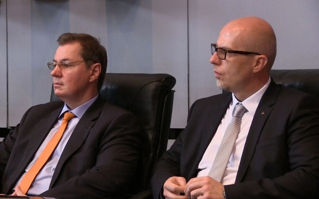 Szerződésaláírás az egyéni vállalkozók, illetve a mikro- és kisvállalkozások eszközbeszerzésére kiírt pályázat nyerteseivel