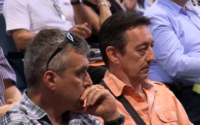 Szerződésaláírás az egyéni vállalkozók, illetve a mikro- és kisvállalkozások eszközbeszerzésére kiírt pályázat nyerteseivel