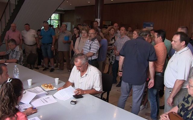 Szerződésaláírás az egyéni vállalkozók, illetve a mikro- és kisvállalkozások eszközbeszerzésére kiírt pályázat nyerteseivel
