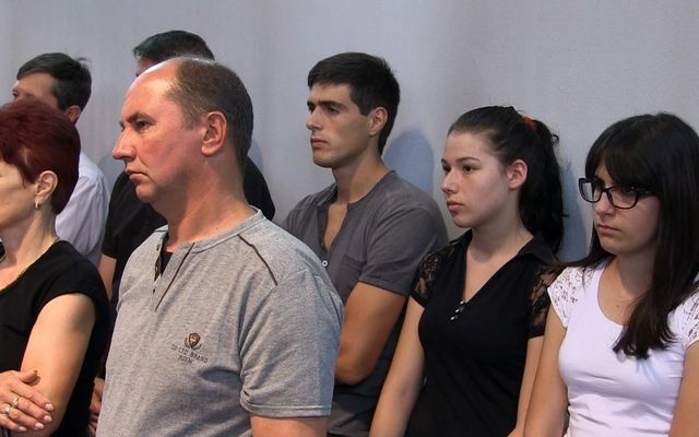 Szerződésaláírás a nyertes pályázókkal (képek)