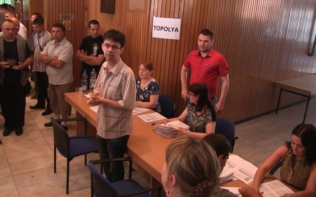 Szerződésaláírás a nyertes pályázókkal (képek)