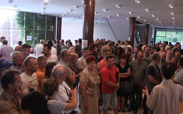 Szerződésaláírás a nyertes pályázókkal (képek)