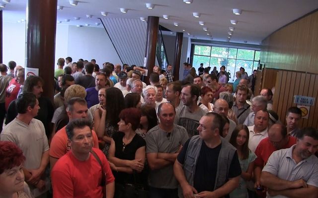 Szerződésaláírás a nyertes pályázókkal (képek)