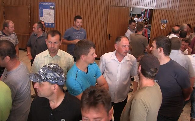 Szerződésaláírás a nyertes pályázókkal (képek)