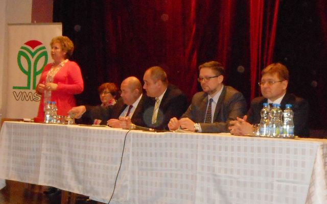 A Prosperitati Alapítvány pályázatainak ismertetése, Péterréve (képek)