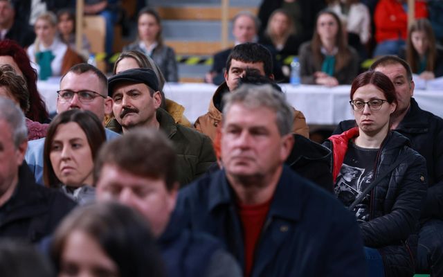 Ünnepélyes szerződéskötés a mezőgazdasági fejlesztések támogatására és a falusi házak vásárlására kiírt pályázatok forrás függvényében nyertes pályázóival