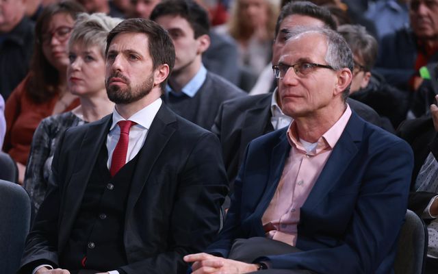 Ünnepélyes szerződéskötés a mezőgazdasági fejlesztések támogatására és a falusi házak vásárlására kiírt pályázatok forrás függvényében nyertes pályázóival