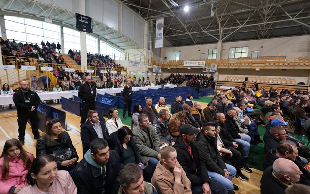 Ünnepélyes szerződéskötés a mezőgazdasági fejlesztések támogatására és a falusi házak vásárlására kiírt pályázatok forrás függvényében nyertes pályázóival