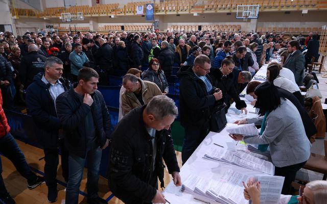 Ünnepélyes szerződéskötés a mezőgazdasági fejlesztések támogatására és a falusi házak vásárlására kiírt pályázatok forrás függvényében nyertes pályázóival